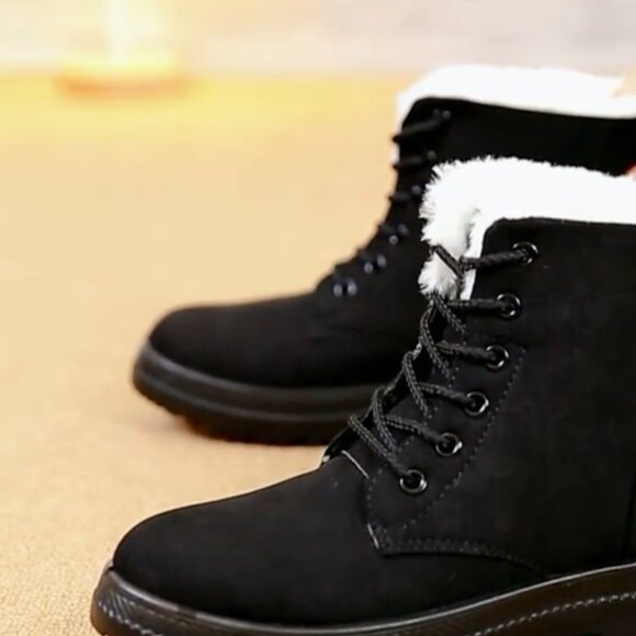 Black ankle boots size 9 - Picture 3 of 7